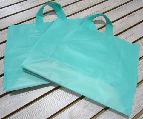 Personifizierte Plastikeinkaufstaschen für Kleiderspeicher