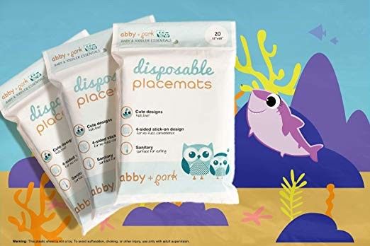 das Baby, das Druck- Plastik- Wegwerf-placemats verwendet, fertigte Logotabellendeckel für Kinder besonders an